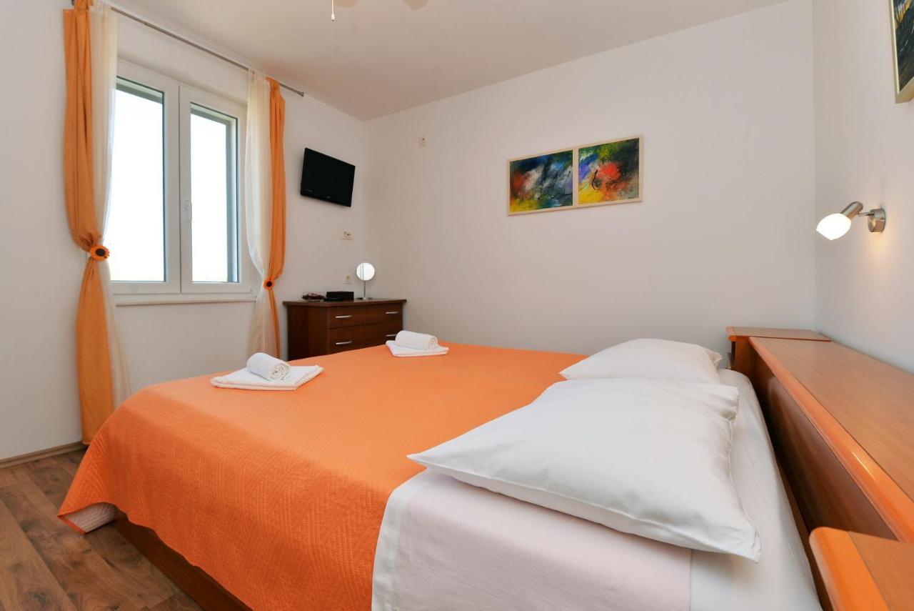 Beach Apartment Vami With Sea View Murter Exterior foto