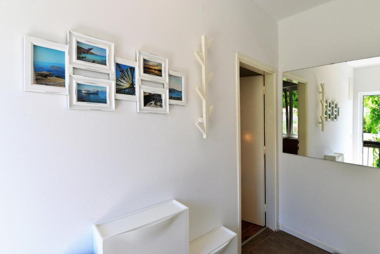 Beach Apartment Vami With Sea View Murter Exterior foto