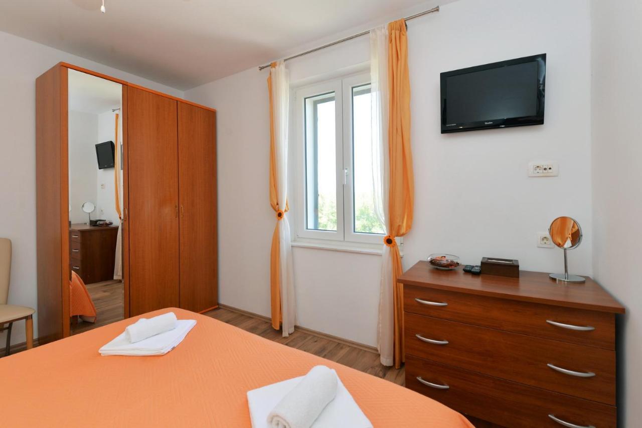 Beach Apartment Vami With Sea View Murter Exterior foto